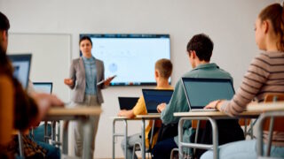 Σε εξέλιξη οι αιτήσεις για τα Ωνάσεια σχολεία