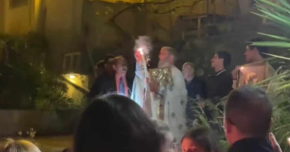 Viral Resurrection in Cephalonia: The moment you pope light up with the Holy Light dynamite after “Christ Risen”