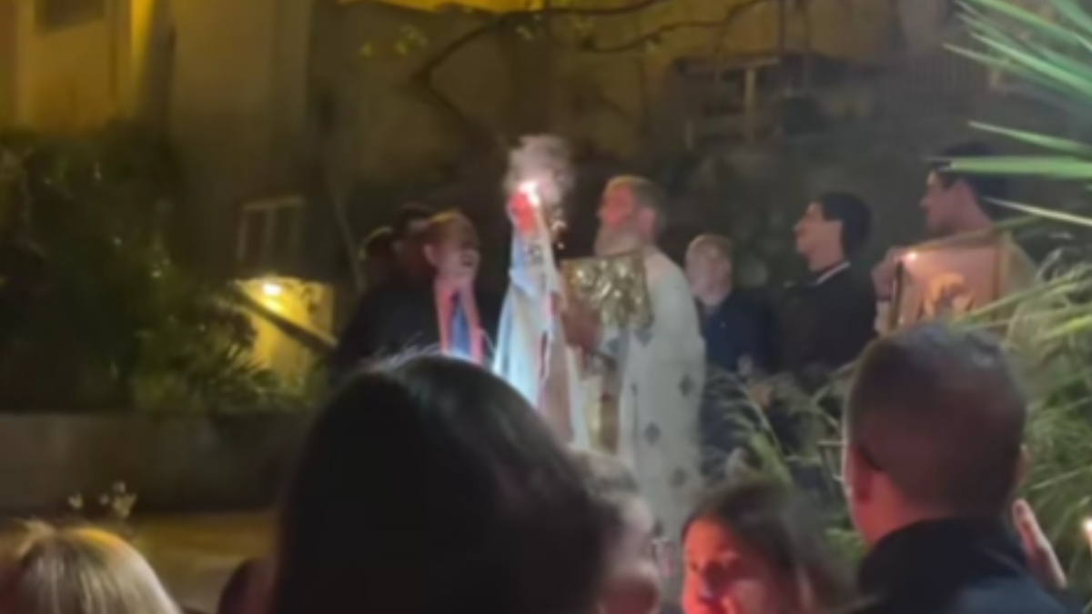 Παπάς βάζει φωτιά στο δυναμιτάκι