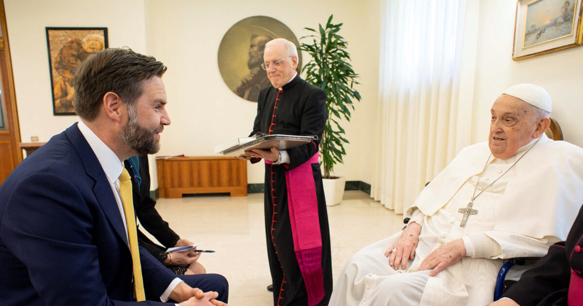 “Joy” Jay Di Vance – He was the last visitor of Pope Francis and deserved to become a meme