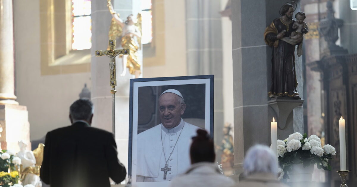 Pope Francis: The Catholic Church mourn – moving images from every corner of the globe