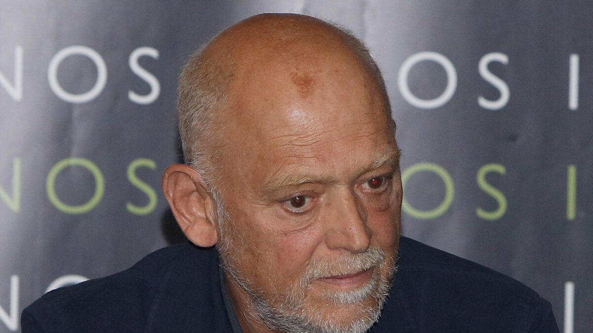 Στέλιος Παρλιάρος