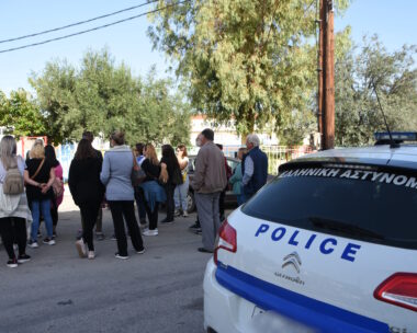 Περιπολικό σε σχολείο