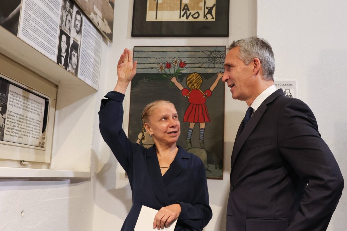 Η Alexandra Hildebrandt με τον Γενς Στόλτενμπεργκ