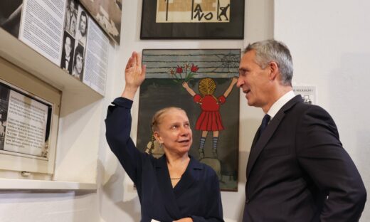 Η Alexandra Hildebrandt με τον Γενς Στόλτενμπεργκ