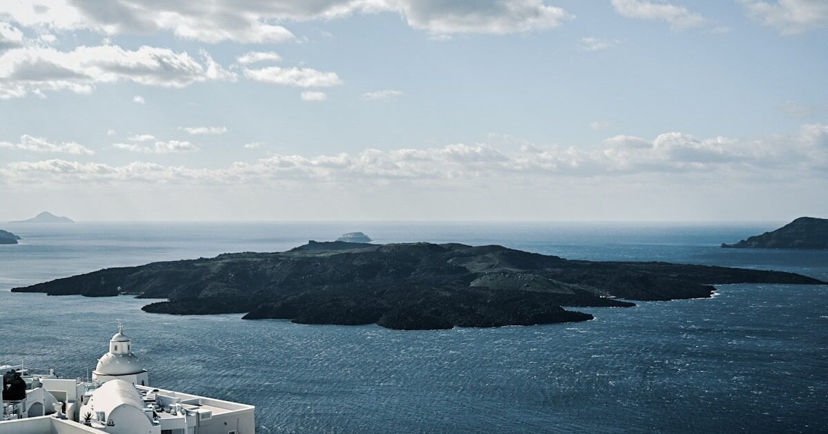 Santorini: territorial deformation and volcanic activity was recorded by the satellites according to the Aristotle University of Thessaloniki