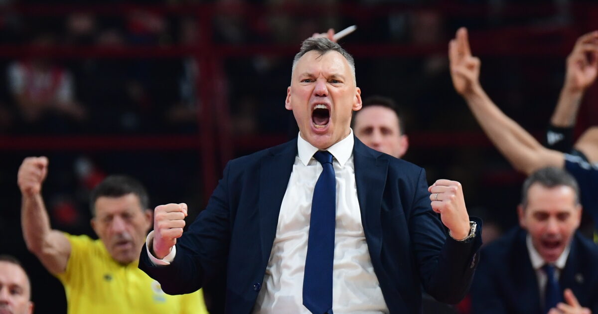 Sarounas Yasikevicius was named Coach of the Year and wrote history at Euroleague