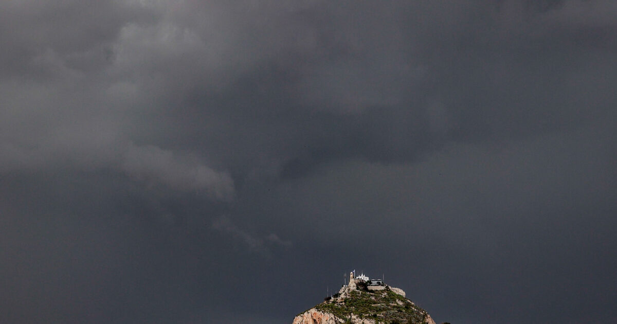 Weather: Thunderstorms and hail until the afternoon – strong winds and drop in temperature to May Day