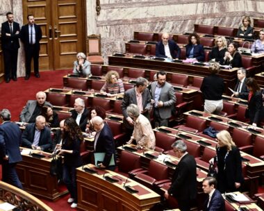 Συνεδρίαση της Βουλής για τον Χρήστο Τριαντόπουλο