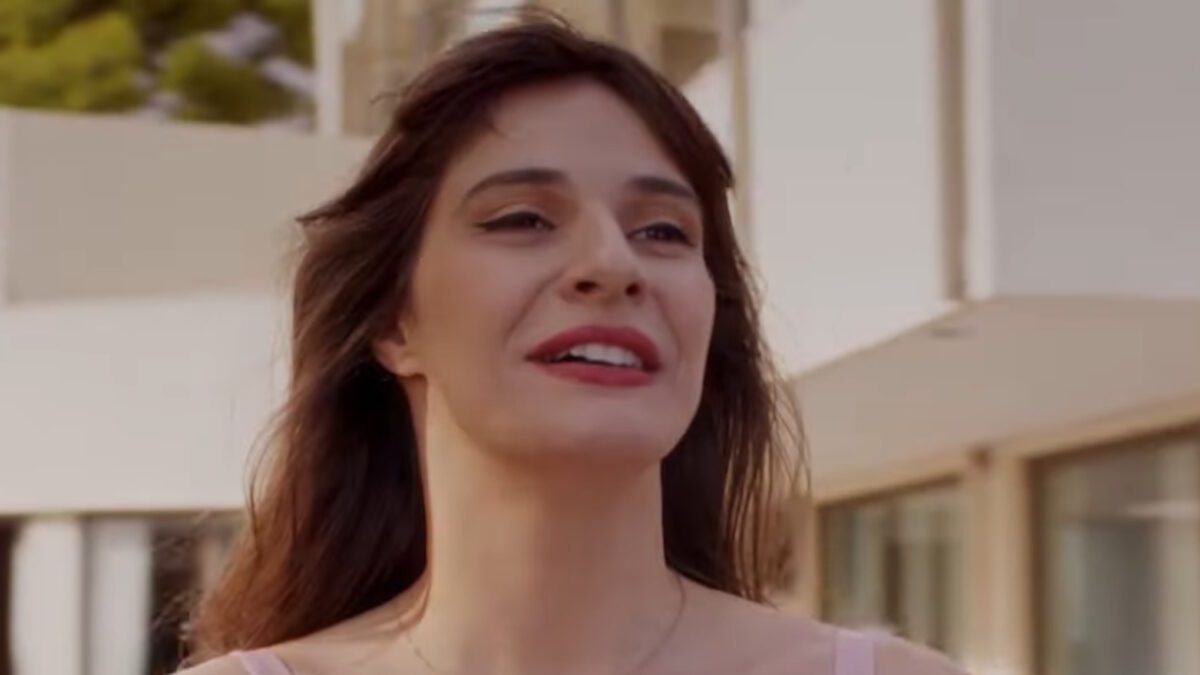 Εικόνα από το τρέιλερ της νέας σειράς του Mega