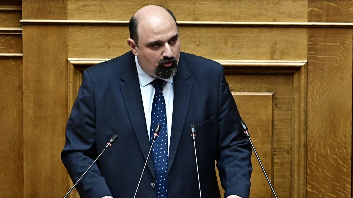 Ο Χρήστος Τριαντόπουλος στη Βουλή