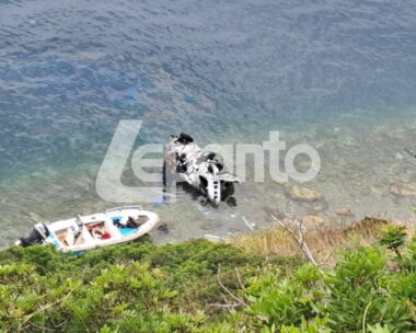 Αυτοκίνητο έπεσε στη θάλασσα