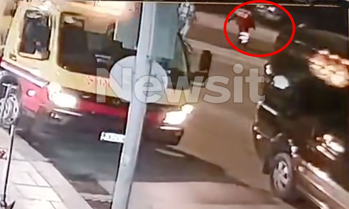 Στιγμιότυπο από τη φονική παράσυρση της 13χρονης στου Ρέντη