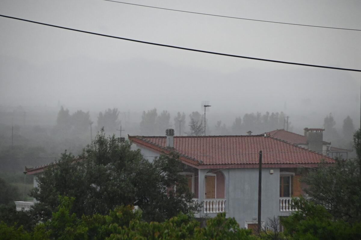 Βροχή σε χωριό της Αργολίδας
