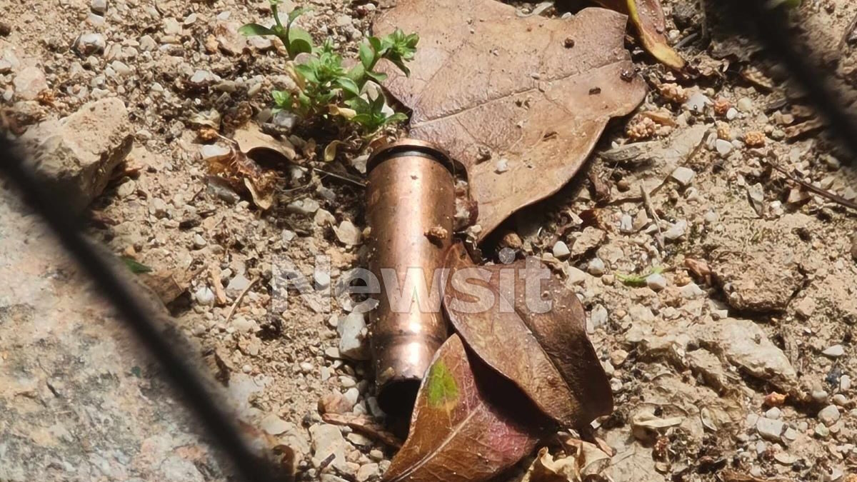 Κάλυκες στο σημείο της δολοφονίας στο Χαλάνδρι