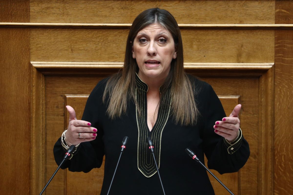 Η πρόεδρος της Πλεύσης Ελευθερίας Ζωή Κωνσταντοπούλου στη Βουλή
