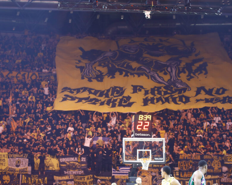 AEK: H μαγική ατμόσφαιρα στην «Sunel Arena» απέναντι στην Μάλαγα