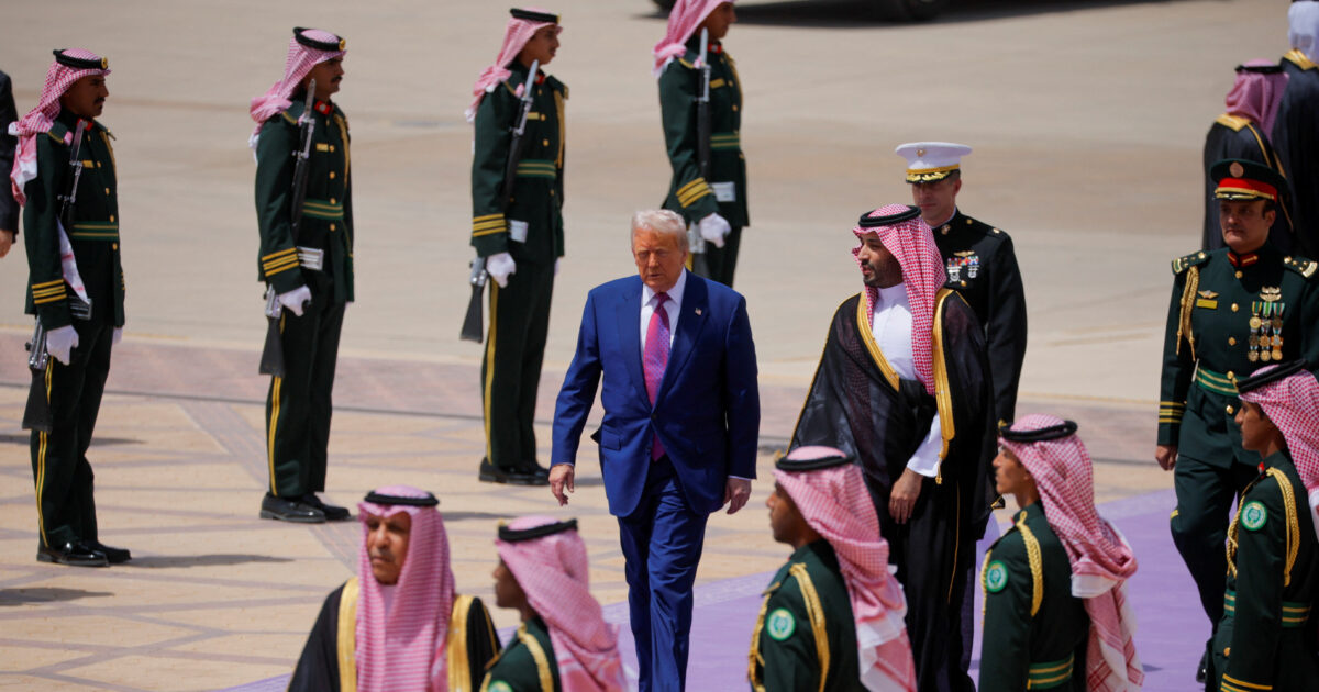 In Saudi Arabia Donald Trump for trillion investment – on the side of Musk and Rubio