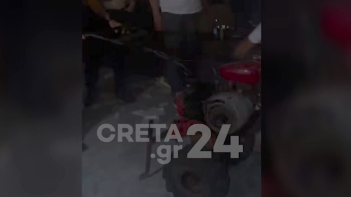 Αρραβώνας με σκαπτικό μηχάνημα στο Ηράκλειο