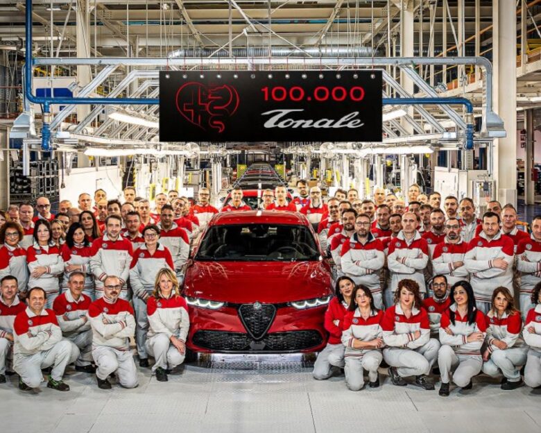 Alfa Romeo: Τις 100.000 παραγωγή έφτασε η Tonale που σχεδίασε ο Αλέξανδρος Λιώκης
