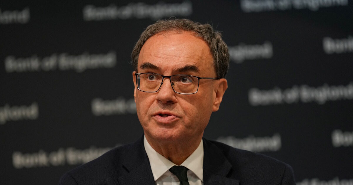 Bank of England reduces its basic interest rate to 4.25%