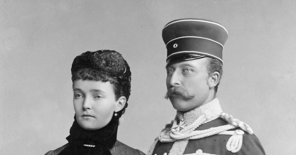 The most scandalous royal erotic triangle: the prince article, the Duchess of Louisa and dazzling Leoni