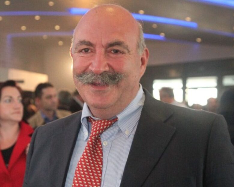 Χρήστος Μαυρίκης: Ο «Εθνικός Κοριός» του «βρώμικου ’89», οι τηλεφωνικές υποκλοπές του Ανδρέα Παπανδρέου και η απόπειρα δωροδοκίας Αρεοπαγίτη