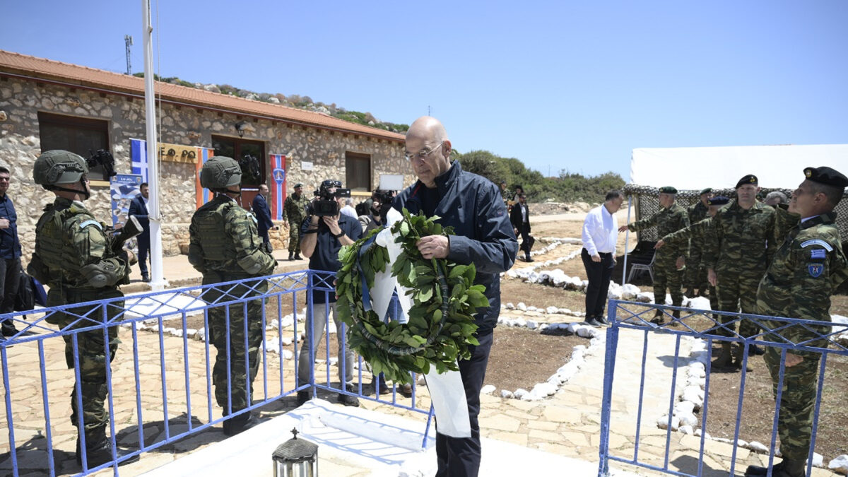 Νίκος Δένδιας