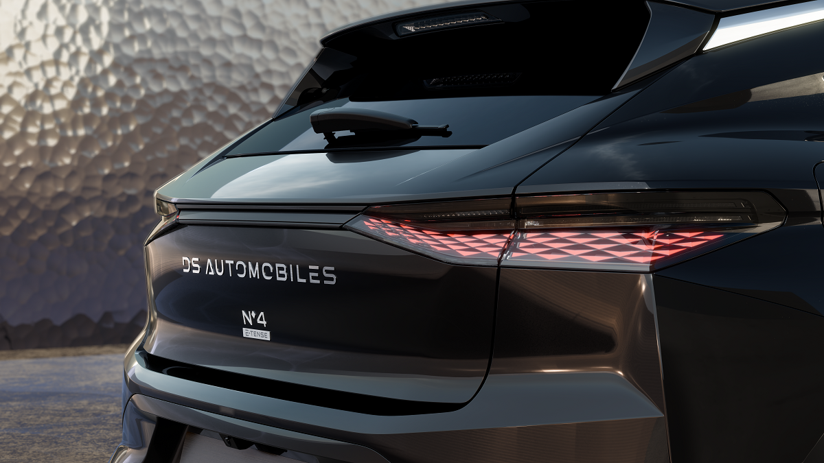 Nο4 E-TENSE 