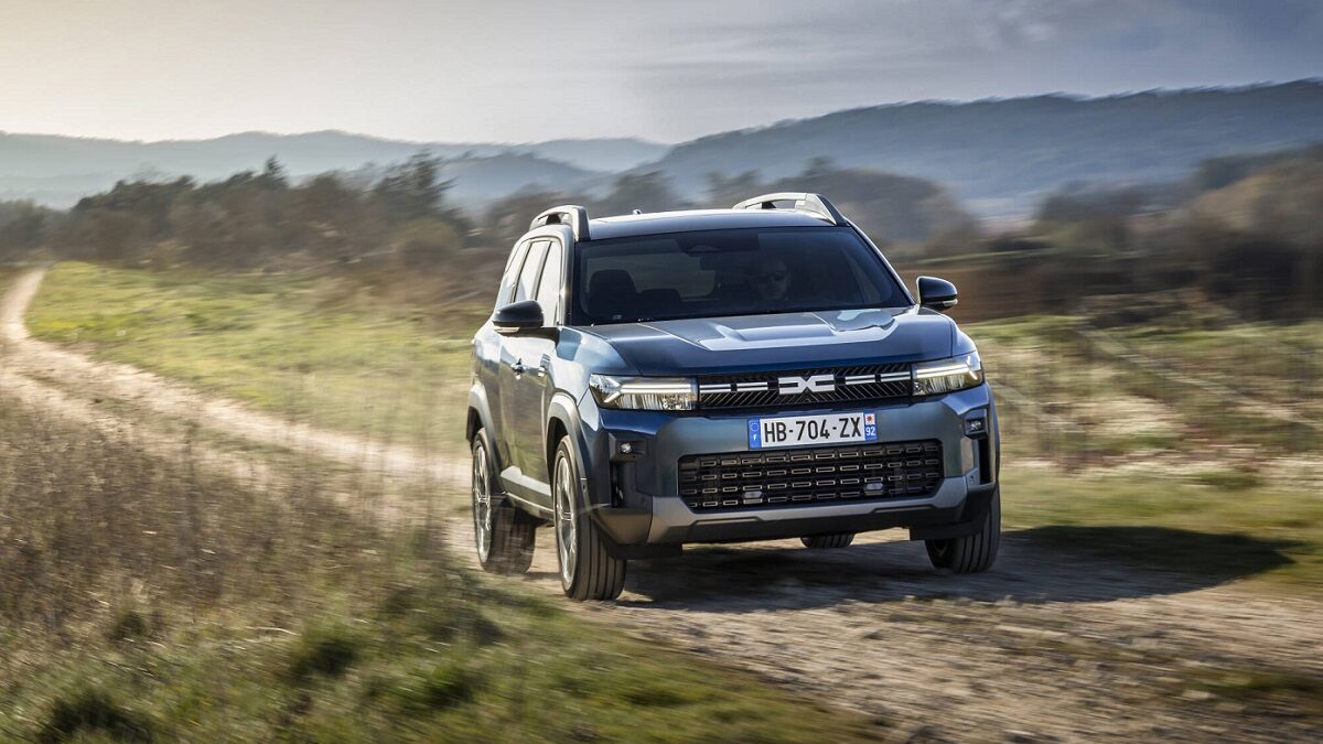 Dacia_Bigster Hybrid_155