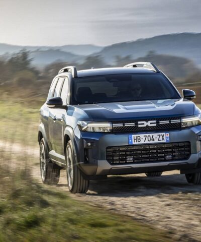 Dacia_Bigster Hybrid_155