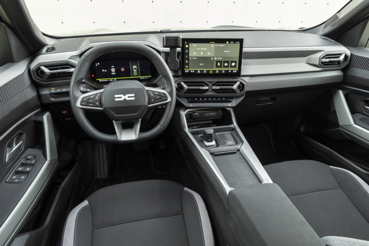 Dacia_Bigster Hybrid_155