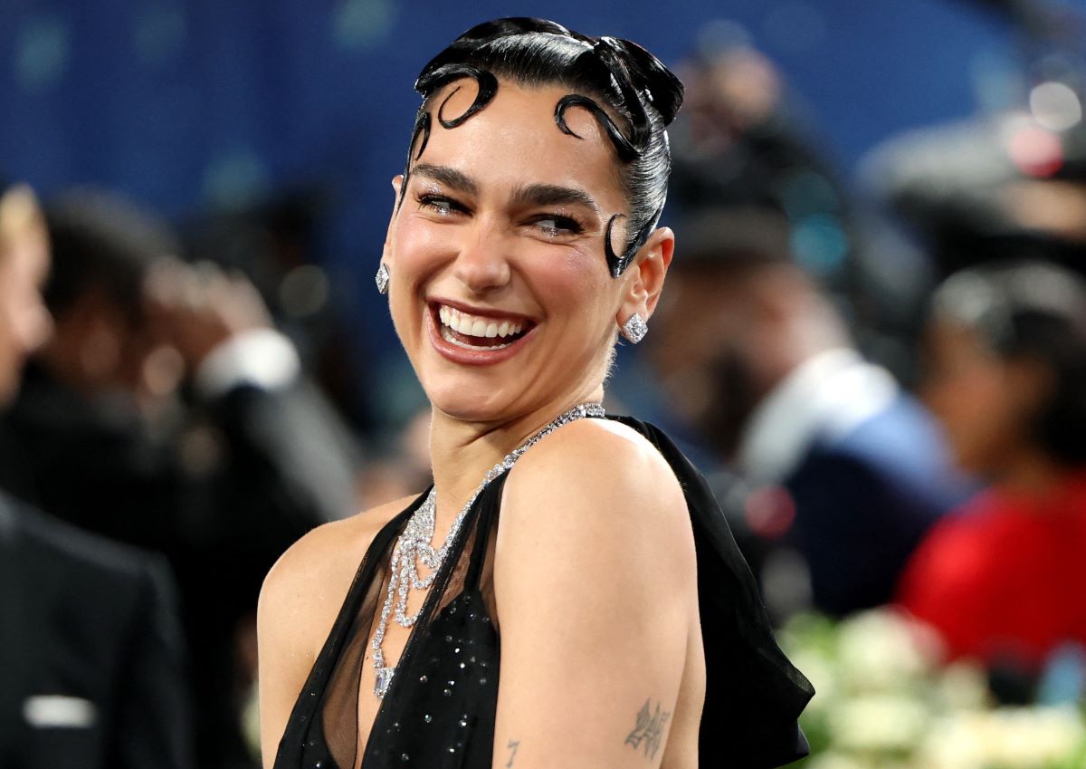Η Dua Lipa