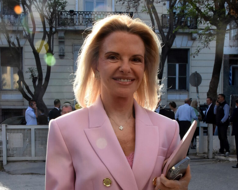 Ελίζα Βόζεμπεργκ: Ο Νίκος Γαλανός μάγευε τους πάντες, ήταν ένα άπιαστο όνειρο, είχε πάντα φως