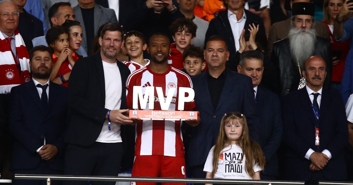 Ayub El Kabi of Olympiacos was named MVP in the final of the Greek Cup
