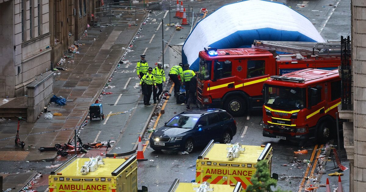 Liverpool: Documentary video while car falls to a crowd in the championship parade – a “53 -year -old white British” arrested