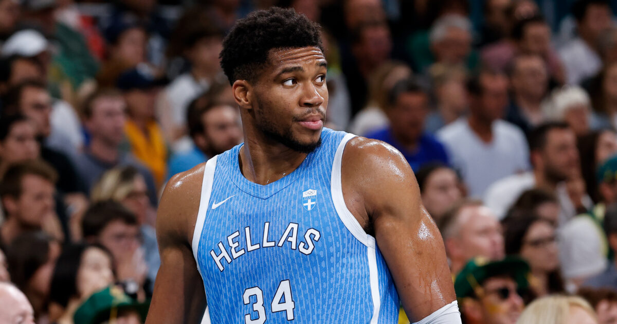 Giannis Antetokounbos: I enjoy playing in National Greece and representing my country »