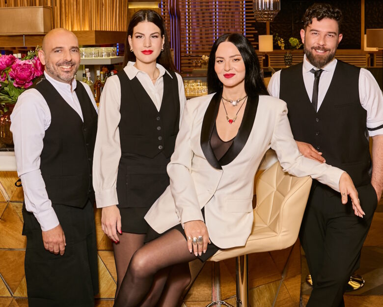 First dates: Επιστρέφει απόψε στο STAR με τη Ζενεβιέβ Μαζαρί