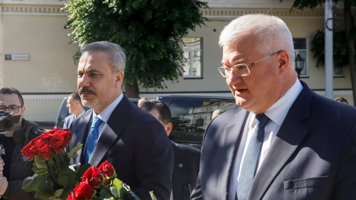 Χακάν Φιντάν και Αντρίι Σιμπίχα