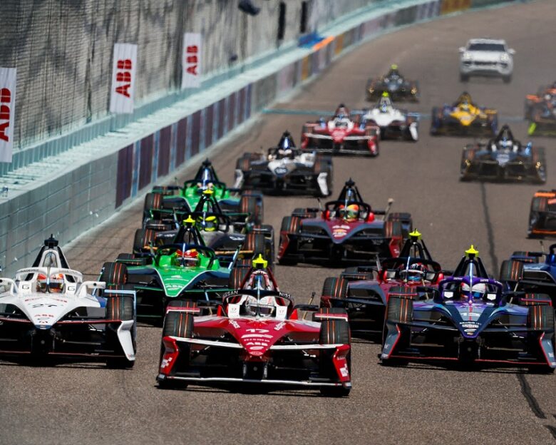 Formula E: Μοναδικές μάχες στον πρώτο αγώνα στο Μονακό