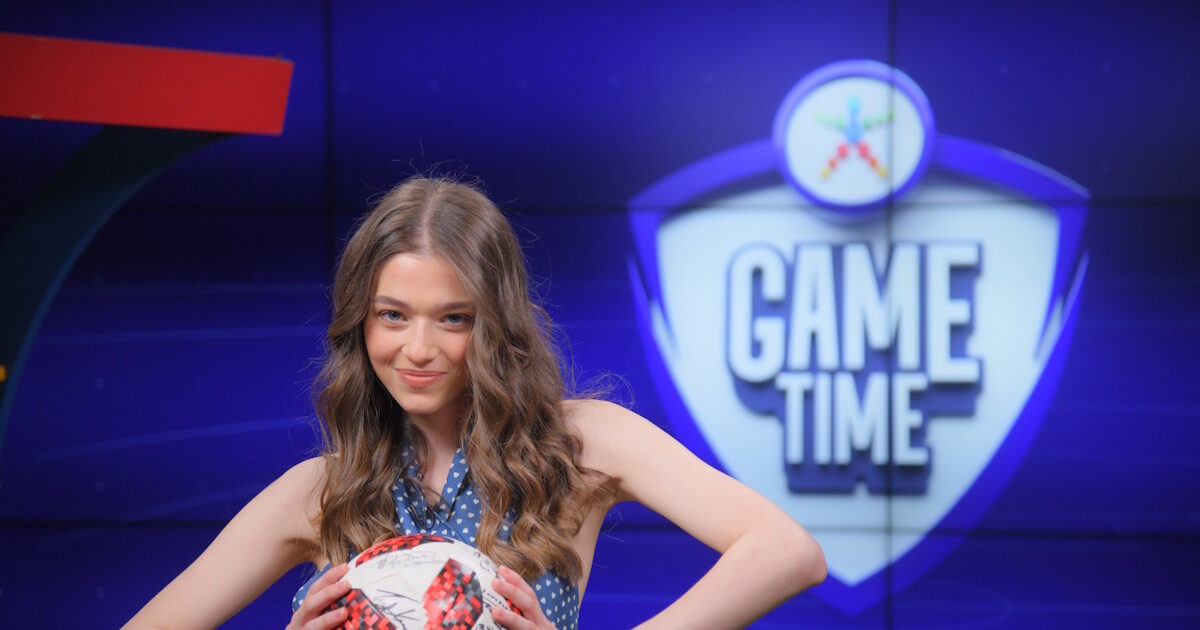 Georgia Mesarite in OPAP Game Time: Mouzakitis, the Role of Brad Pitt and Emma Stone
