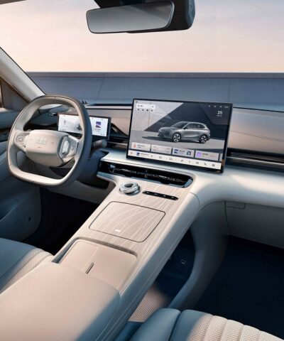 Geely_AI-Smart_cockpit