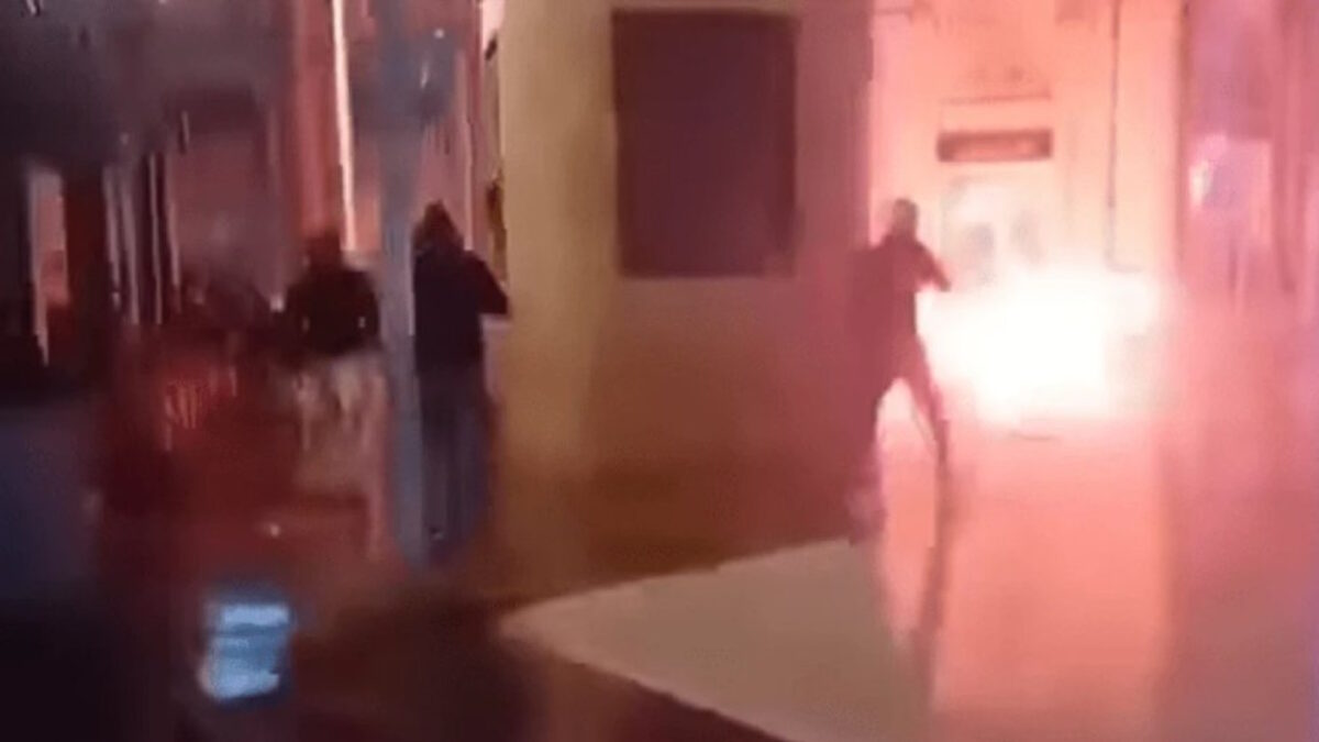 Οπαδοί της Αλκαλόιντ επιτέθηκαν σε αυτούς της ΑΕΚ στα Σκόπια, παραμονές του ευρωπαϊκού τελικού στο χάντμπολ