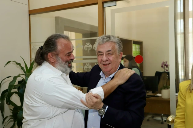 ILIPOYLOS TZITZIKOSTAS