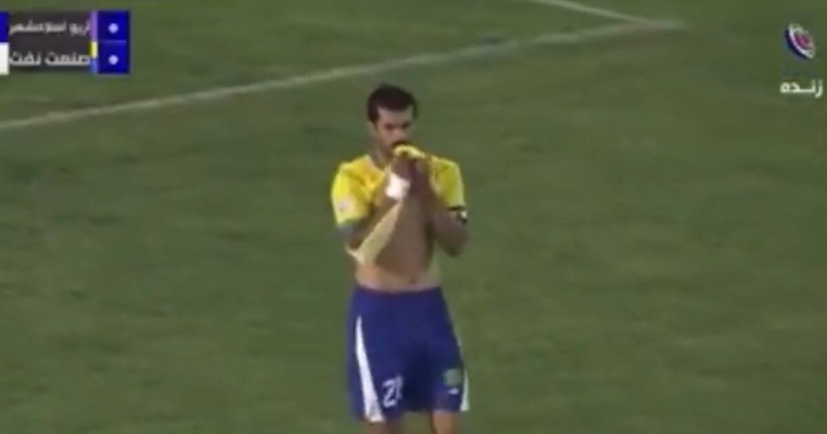 Iranian footballer “attempted to hurt himself” after a lost penalty and was taken to a hospital