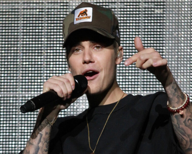 O Justin Bieber ξεκαθαρίζει αν έχει πέσει θύμα σεξουαλικής κακοποίησης από τον Sean Diddy Combs