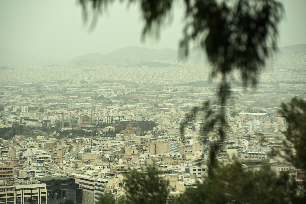 Αφρικανική σκόνη καλύπτει την Αθήνα
