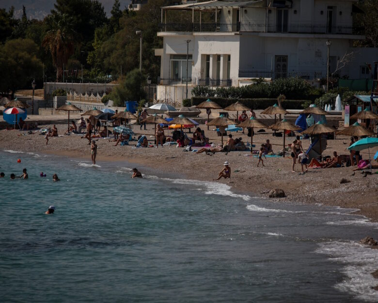 Καιρός: Στους 36,1 βαθμούς Κελσίου η υψηλότερη θερμοκρασία την Παρασκευή – Πτώση θερμοκρασίας και καταιγίδες το Σάββατο