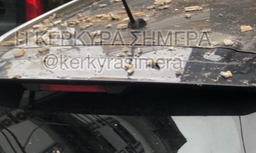 Το κτίριο της Κέρκυρας από το οποίο αποκολλήθηκαν οι σοβάδες