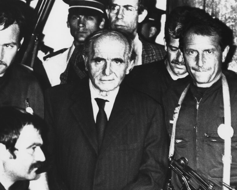 Ο Ναζί εγκληματίας πολέμου Κλάους Μπάρμπι, ο Πάμπλο Εσκομπάρ και τα καρτέλ κοκαΐνης στη Λατινική Αμερική